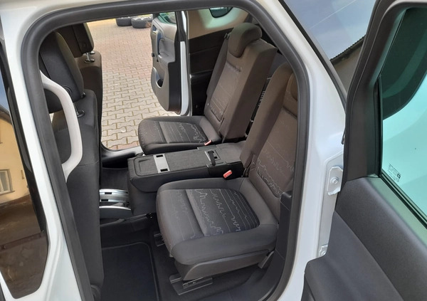 Opel Meriva cena 24000 przebieg: 193000, rok produkcji 2012 z Młynary małe 466